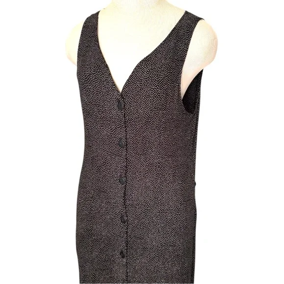 Black Sleeveless Maxi Dress - Picture 3 of 10